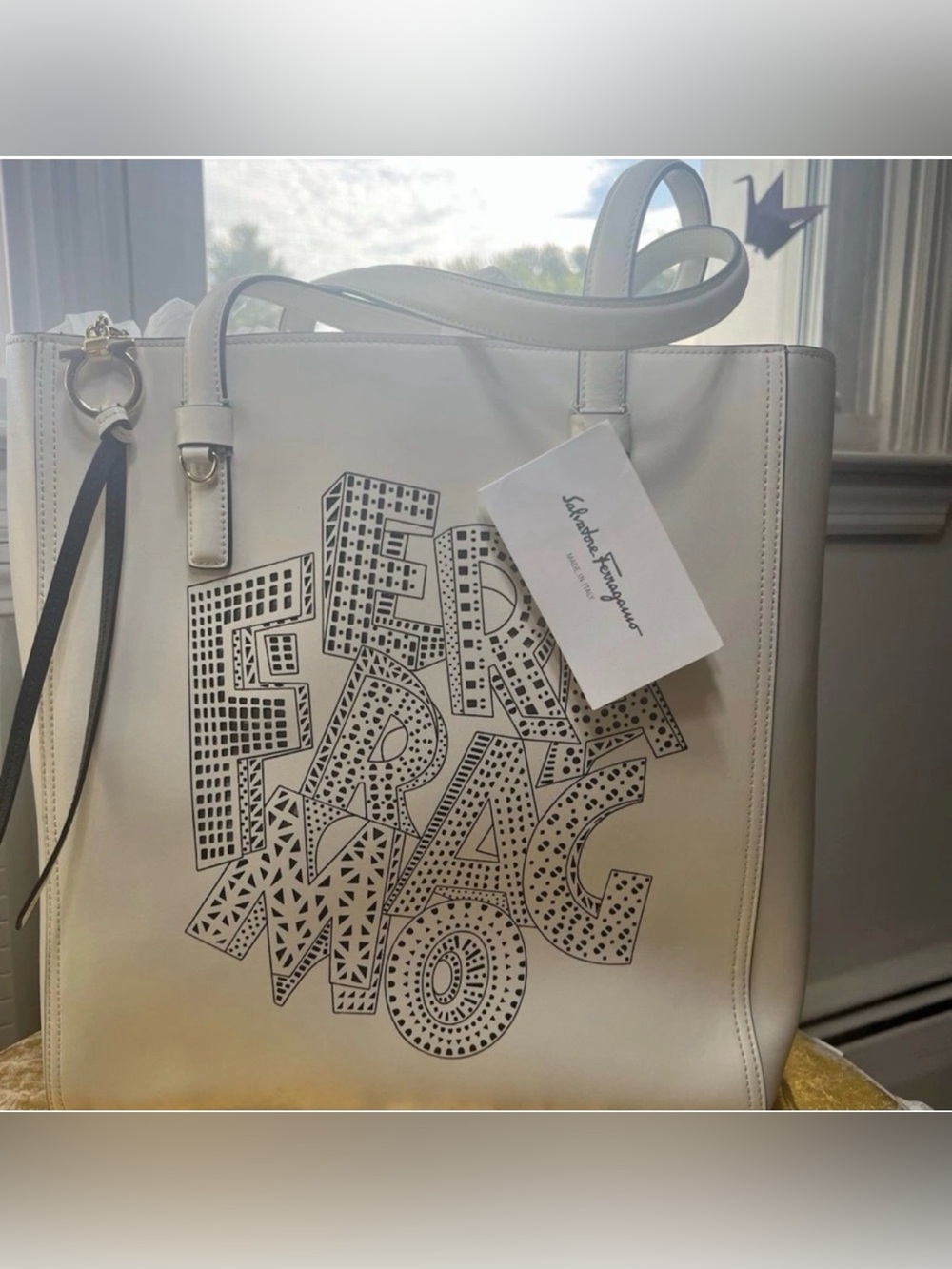Ferragamo Bonnie Leather Tote Bag - White (NWT) - Picture 9 of 9